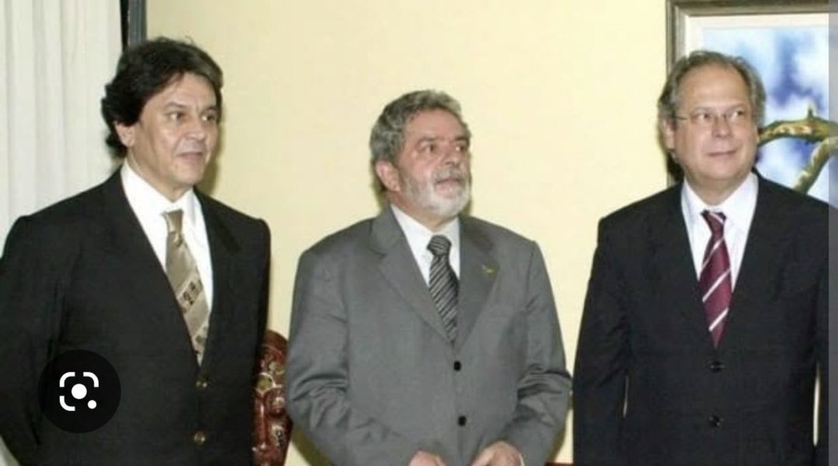 criscerchi's tweet photo. @silviolual Pra quem não lembra o Roberto Jefferson foi um dos políticos que recebia propina do PT e depois de preso denunciou todo o esquema! #mensalão #mensalãodopt #mensalao https://t.co/8eThxPoeoe