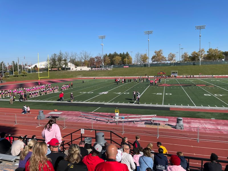 Thank you <a href="/GryphonFB/">GryphonFootball</a> for the great     Game day visit ! @Grypholinecoach <a href="/marksurya88/">Coach Mark Surya</a> <a href="/Coach_Sheahan/">Ryan Sheahan</a> @KawarthaAcademy
