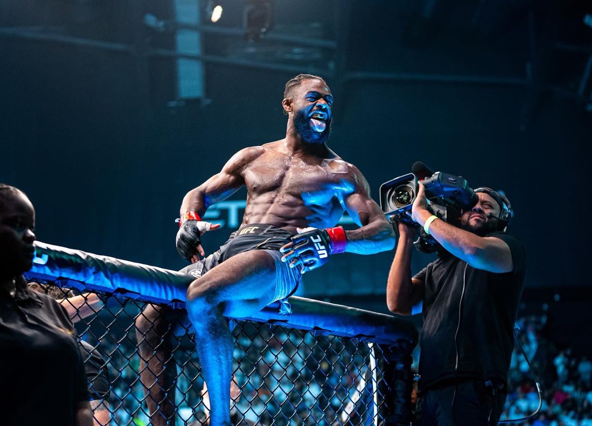 funkmasterMMA's tweet photo. Remember the built-in excuse?
β’
#FunkEra #EarnedNotGiven #Hardwork https://t.co/XbfzTDghYY