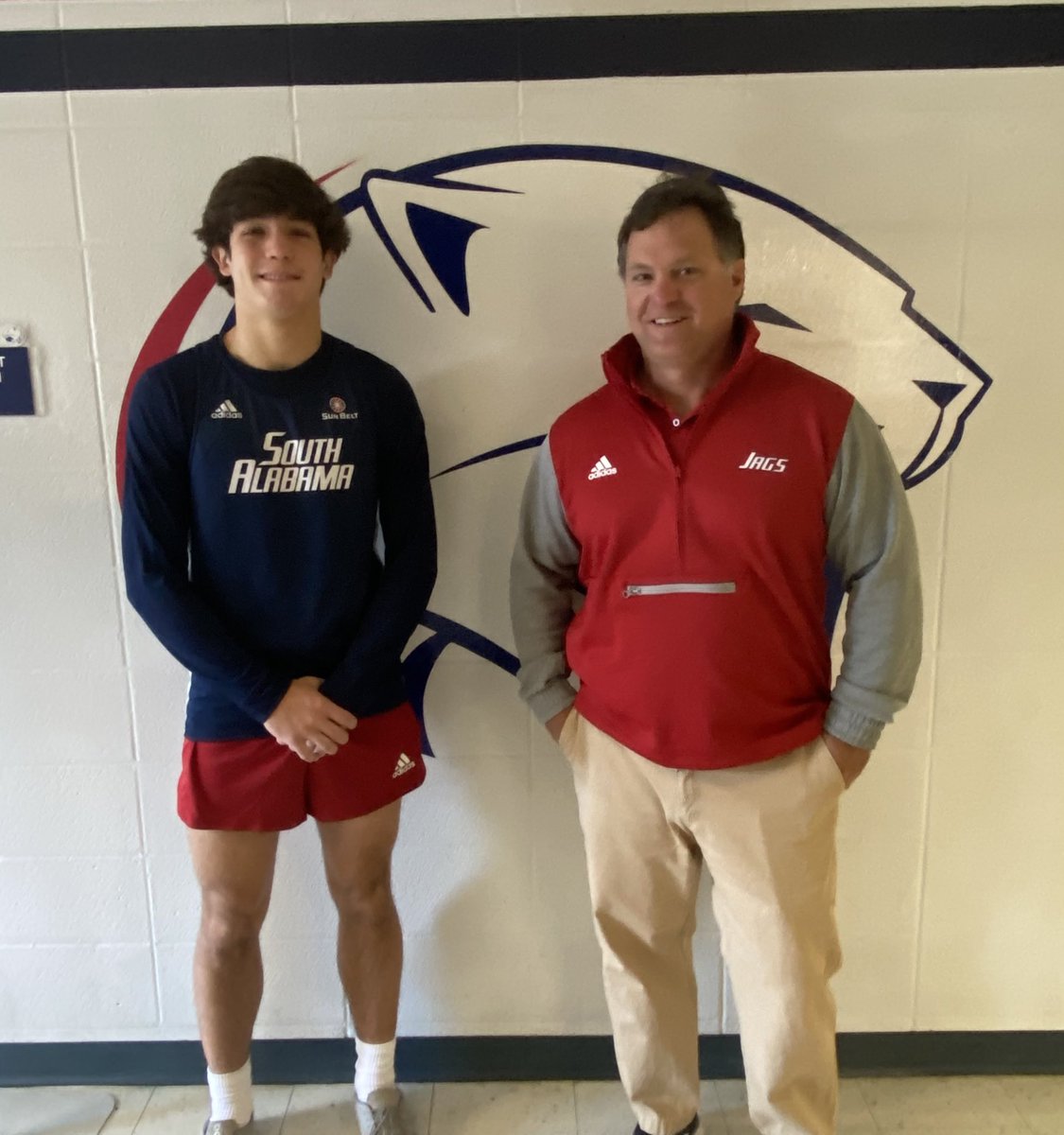 arthur_ch14's tweet photo. Blessed to receive my first offer from the University of South Alabama Go Jags!@SouthAlabamaTXC https://t.co/DGhpyCOm91