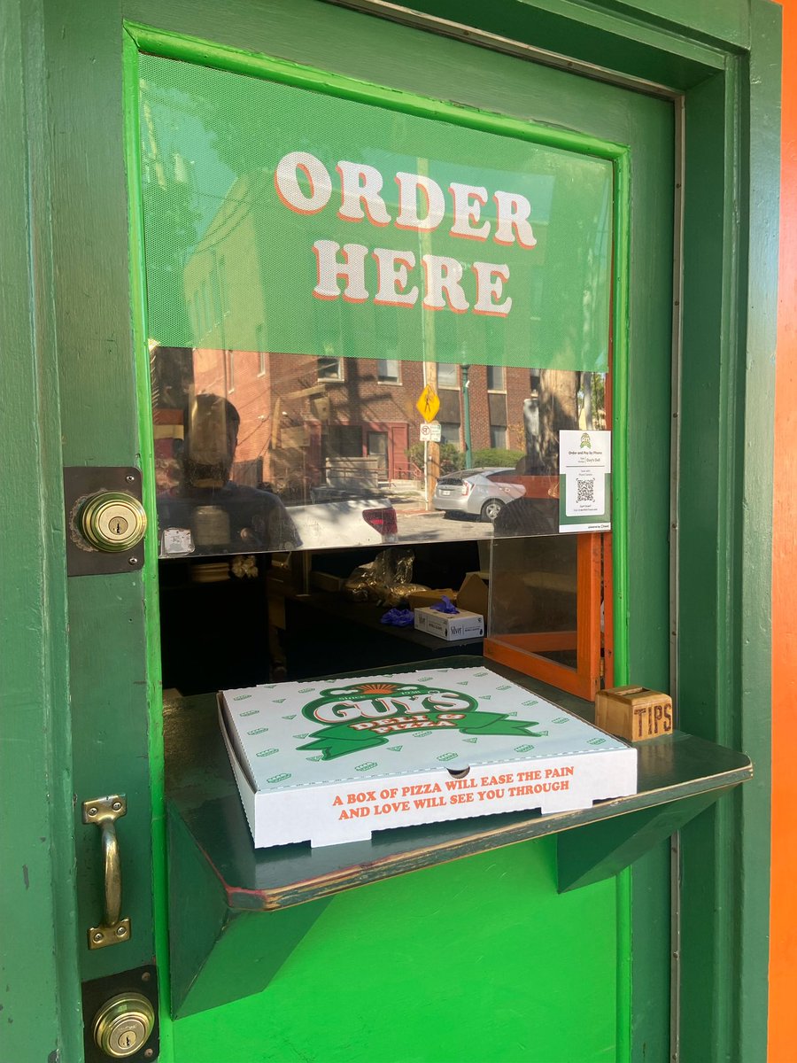 queeenvibezz's tweet photo. went to @GuysSnacks today &amp; tried the crab rangoon pizza.. let me just say you only have 8 more day to try it - RUN don’t walk 🤤👏🏼👏🏼👏🏼 #lifechanging https://t.co/l02z30itpE