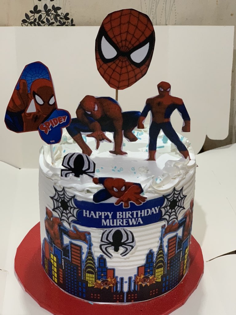 abisoyeeeeee's tweet photo. The cake and it’s feedback #cakesinogun #caketwitter https://t.co/cKxD9nYuEE