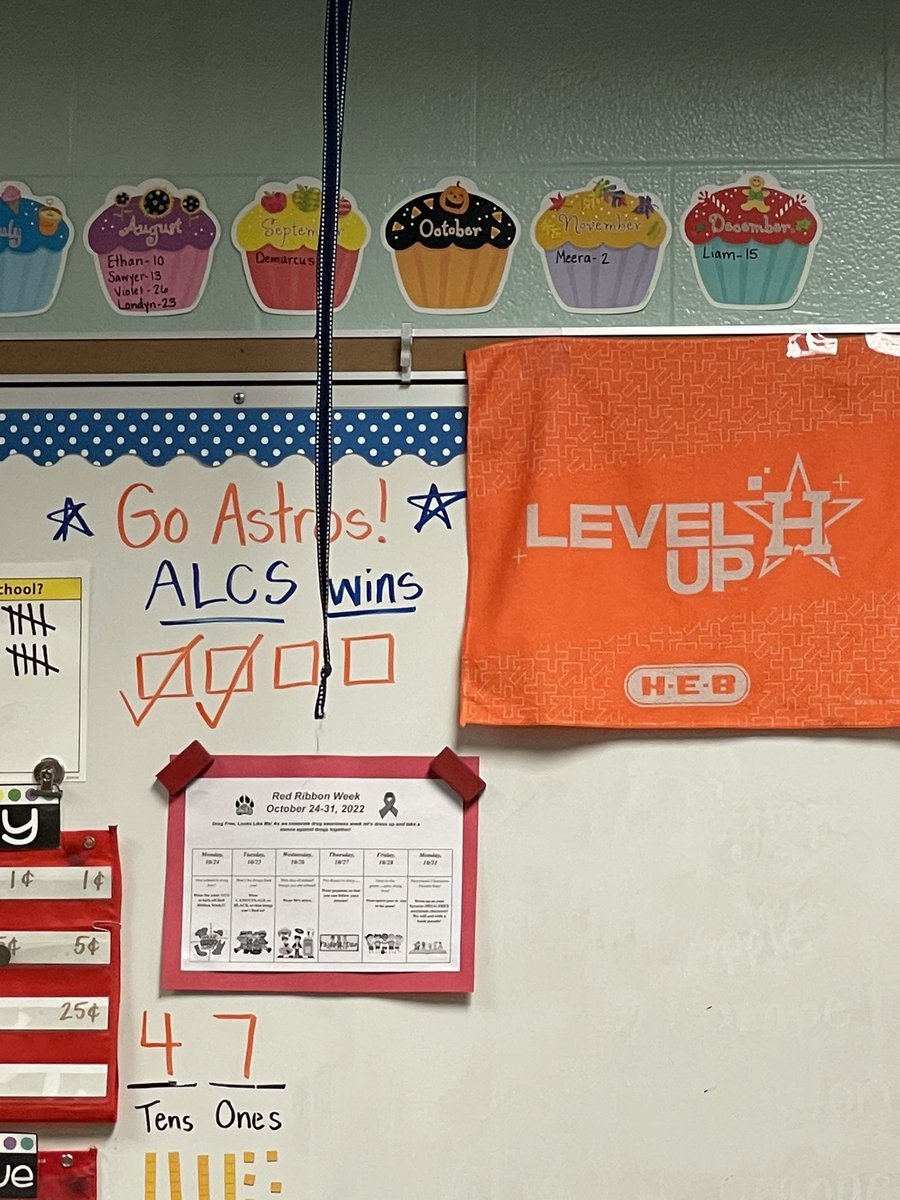 Love my door partner….and  her ❤️ for the Astros!!! Hoping she’ll get to add not just one but two more check marks to her board on Monday!!! Let’s go Astros!!! <a href="/mseakin_PFE/">Jenny Eakin</a>
