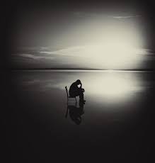 Necip zFazıl Kısakürek ,uzun ince bir yolda gidiyorum,, dercesine güzel dile getirmiş dünya yârenliğini:

Gönlüm ne dertlidir, ne de bahtiyar;
Ne kendisine yâr, ne kimseye yâr,
Bir rüya uğrunda ben diyâr diyâr,
Gölgemin peşinden yürür giderim...