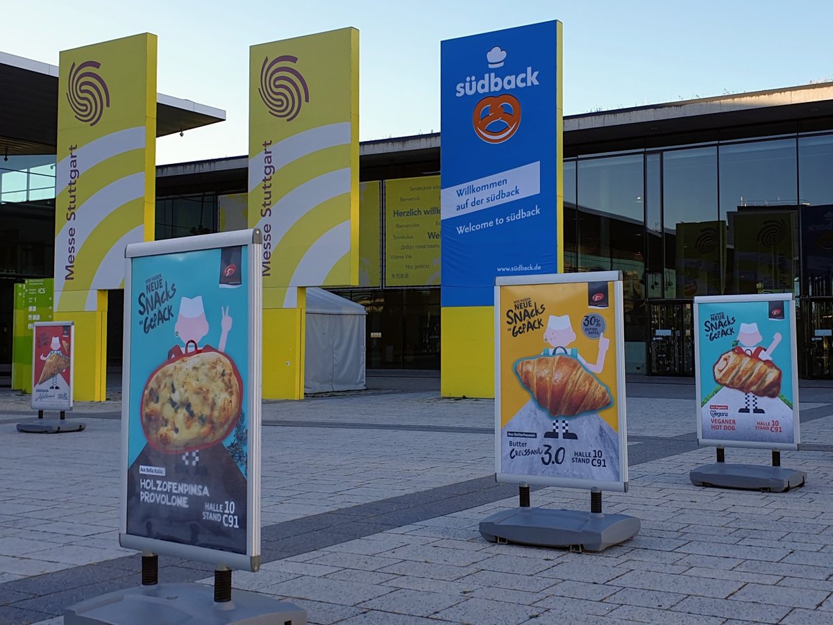 cupex2go's tweet photo. 🥨 Zu leckeren Backwaren &amp; frischen Ideen der Bäcker- und Konditorenbranche gehören innovative Coffee-to-go-Deckel dazu!

☕ Wir sind noch bis Dienstag auf der @suedback 2022 am Stand 5D33 und überzeugen Sie gern von unseren wiederverschließbaren CUPEX®-Mehrwegdeckeln.
#suedback https://t.co/52z49nBgDH