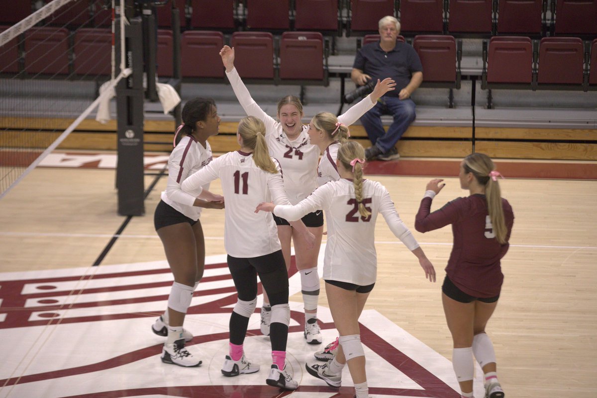 BUKnightsVBall's tweet photo. Sunday W ‼️ https://t.co/rRzIRjJOTf
