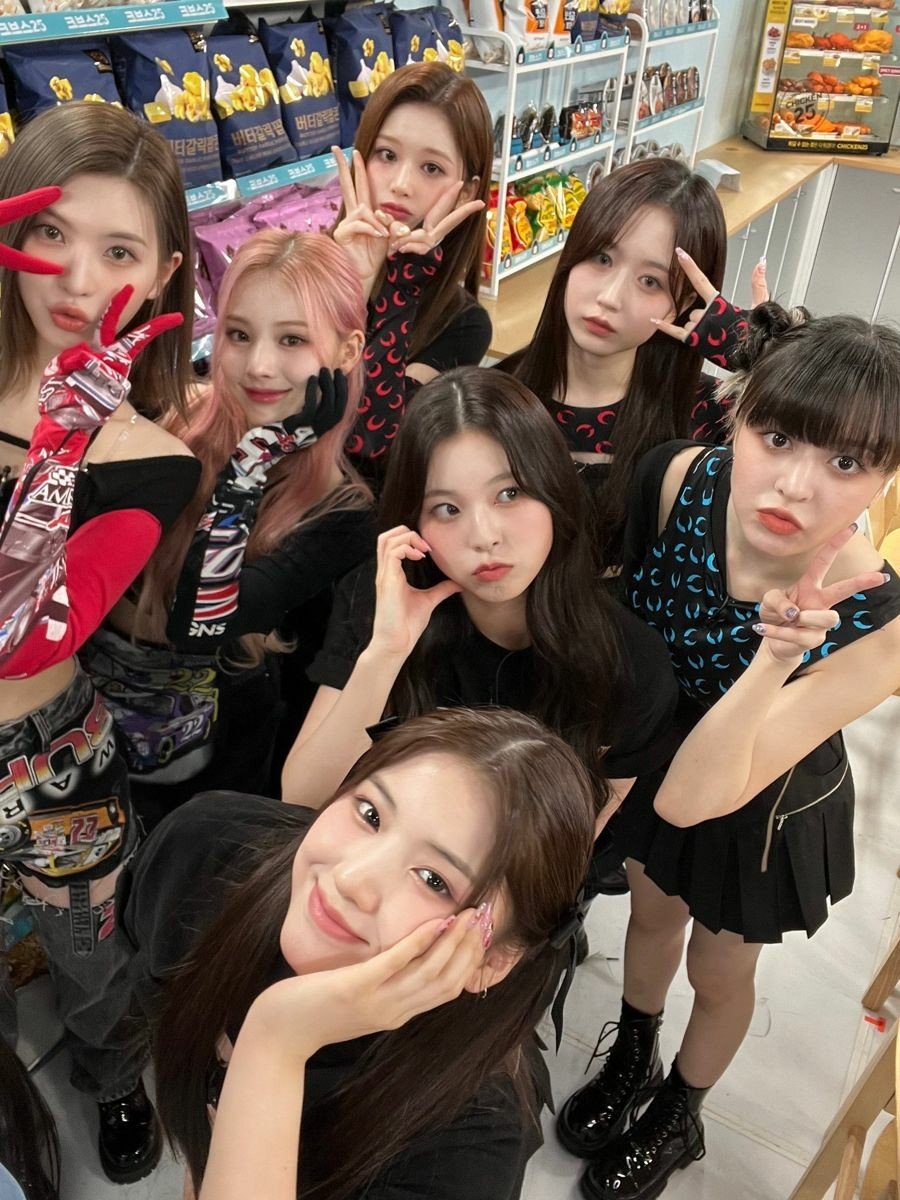 DeSeongjun's tweet photo. @MnetMAMA MCND MCND MCND MCND MCND MCND MCND MCND MCND AND NMIXX PLEASE https://t.co/ZurEJJotOj