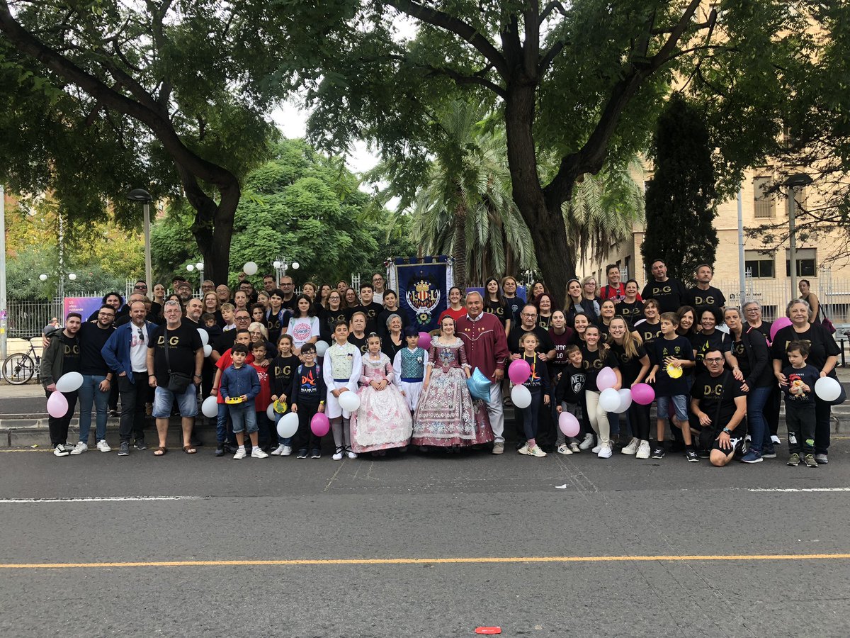 duquedegaeta's tweet photo. Animación del DUC en @mediomaratonvlc ‼️ 

El Km 5️⃣ ha sido nuestro punto de animación esta mañana en la #21kvalencia 🙌🏽 

¡Gracias a todos y enhorabuena a todos los participantes! ❤️ #falladelduc https://t.co/ob9CN2k3KF