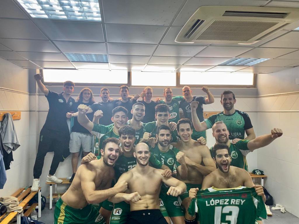 “Ladran, Sancho, señal que cabalgamos.”
Ya llueve un poquito menos…
Enhorabuena a todos. 
@AlsurBMATQ