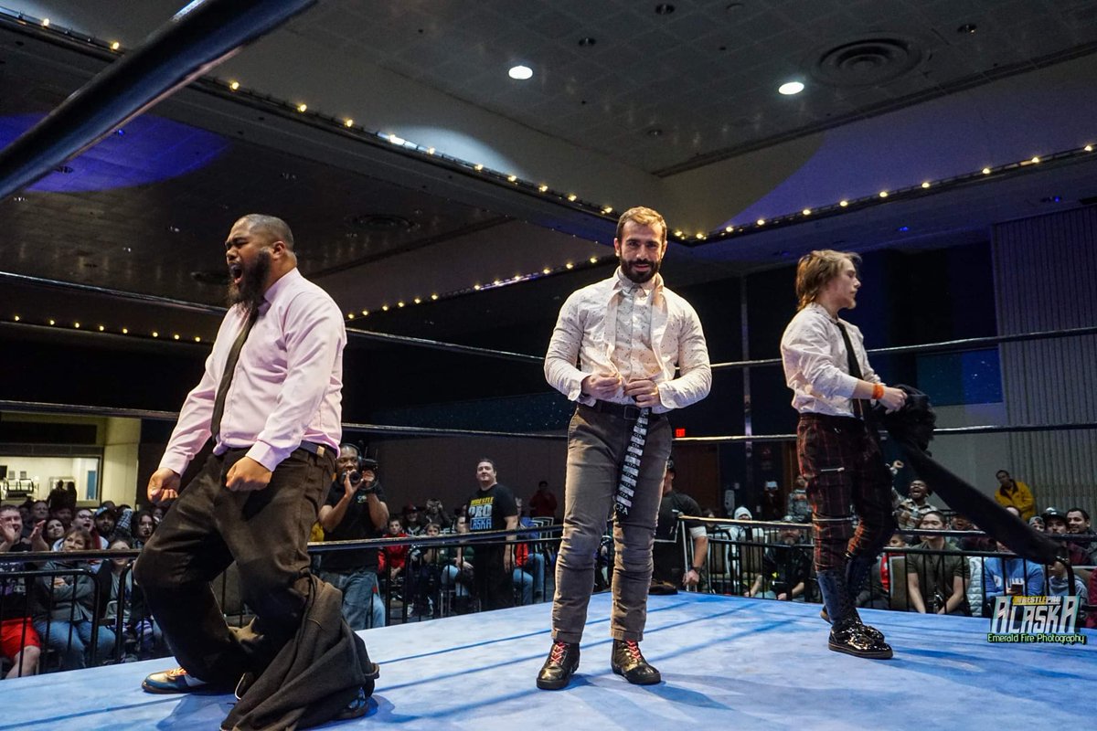 cpawrestles's tweet photo. Best believe I'm still bejeweled when I walk in the room I can still make the whole place shimmer

📸 Emerald Fire Photography 

#girlswithink #taylorswiftmidnights #bejeweled #ipolishuprealnice #Alaska #moose #haventseenamooseyet #cuteguyswithsmile https://t.co/ABYSRuMc7x