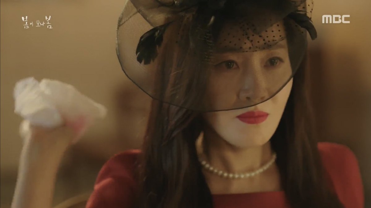 dramaflwr's tweet photo. Her energy in this episode UNHINGED totally here for her outing her husband & friend for having an affair 👏🏼
#SpringTurnsToSpring https://t.co/wVOezSA4OB