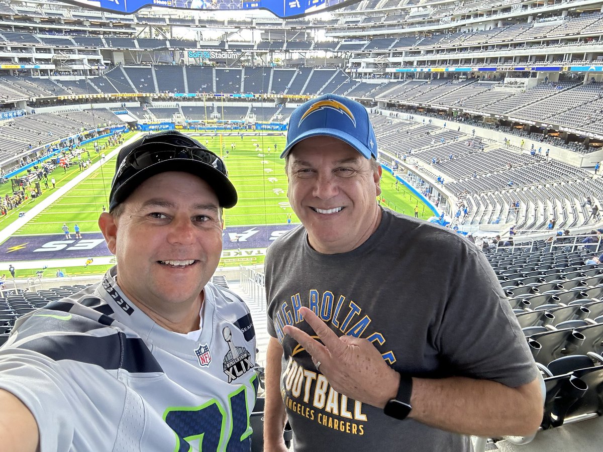 #BoltUp   Go Hawks!