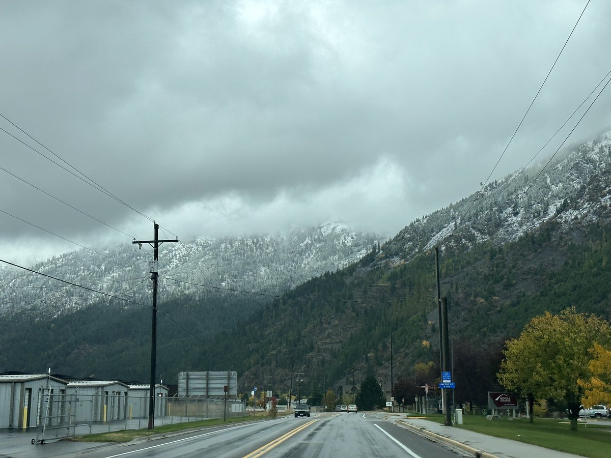 A bunch of winter-glitter kinda just showed up on the hills around town some time last night