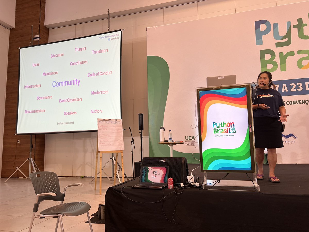 jesstemporal's tweet photo. Community isn’t only about the code. It is so much more @mariatta #pybr2022 #pybr22 https://t.co/nEAveNySbr