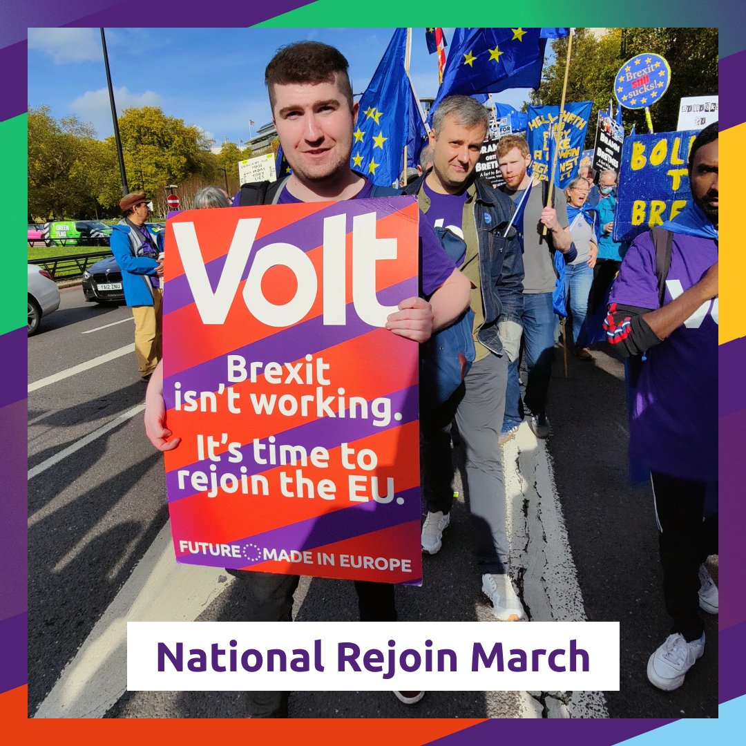 VoltEuropa's tweet photo. Over 50,000 people marched through the streets of London for the National Rejoin Rejoin March — with @UkVolt as an official partner. This was the first pro-EU march since 2019 and Britain’s official departure from the EU. 
#nationalrejoinmarch @MarchForRejoin #VoltOnTheStreets https://t.co/4ZKTf9tQFq