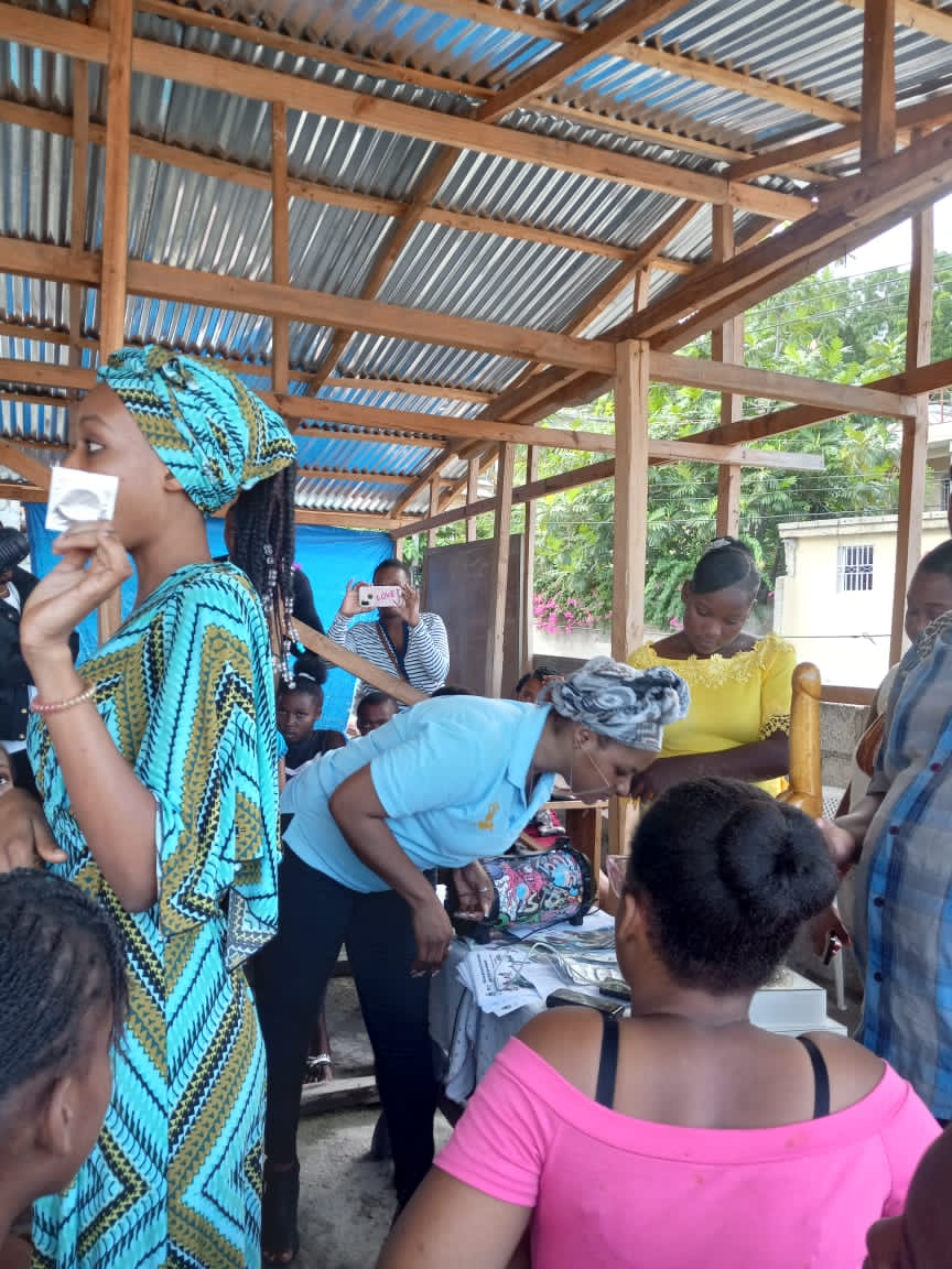 RefugeRef's tweet photo. Le Ref-Haiti s'allie avec @OnusidaHaiti,@undphaiti,@UNICEFHaiti,@UNFPAHaiti et #fosref pour lancer le projet " Autonomiser les femmes vulnérables pour lutter contre la féminisation du VIH". Ce 23/10/22, on a sensibilisé 120 jeunes des 200 prévus sur #cholera,#COVID19,#vih ,#VBG https://t.co/K80180MunP