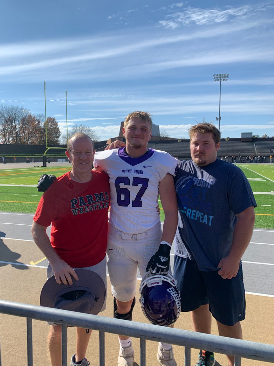 Jth_fromcle's tweet photo. Alex Smith and Tyler Germ.... two former @ParmaRedmenFB players and @ParmaWrestling wrestlers on the same college field!!!!  #NextLevelAthletes #RedmenStrong #RedmenAlumni https://t.co/Fe6lH7pUyj