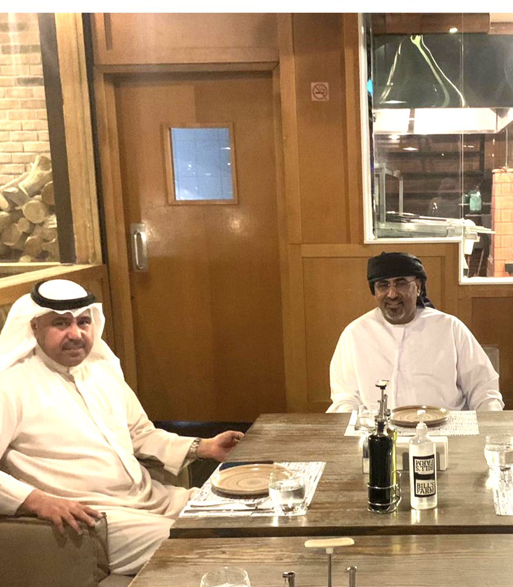 Fahd_Alshelaimi's tweet photo. اسعدنا حوار على العشاء مع الاخ الرئيس عيدروس الزبيدي رئيس المجلس الإنتقالي الجنوبي نائب رئيس مجلس القيادة الرئاسي 
شكرا ابو القاسم على طيب حديثك وحرصك على أبناء الوطن وعائلاتهم والشهداء وخطة دعم خدمات المناطق المحررة من الحوثي. https://t.co/ybcsqW3SNZ