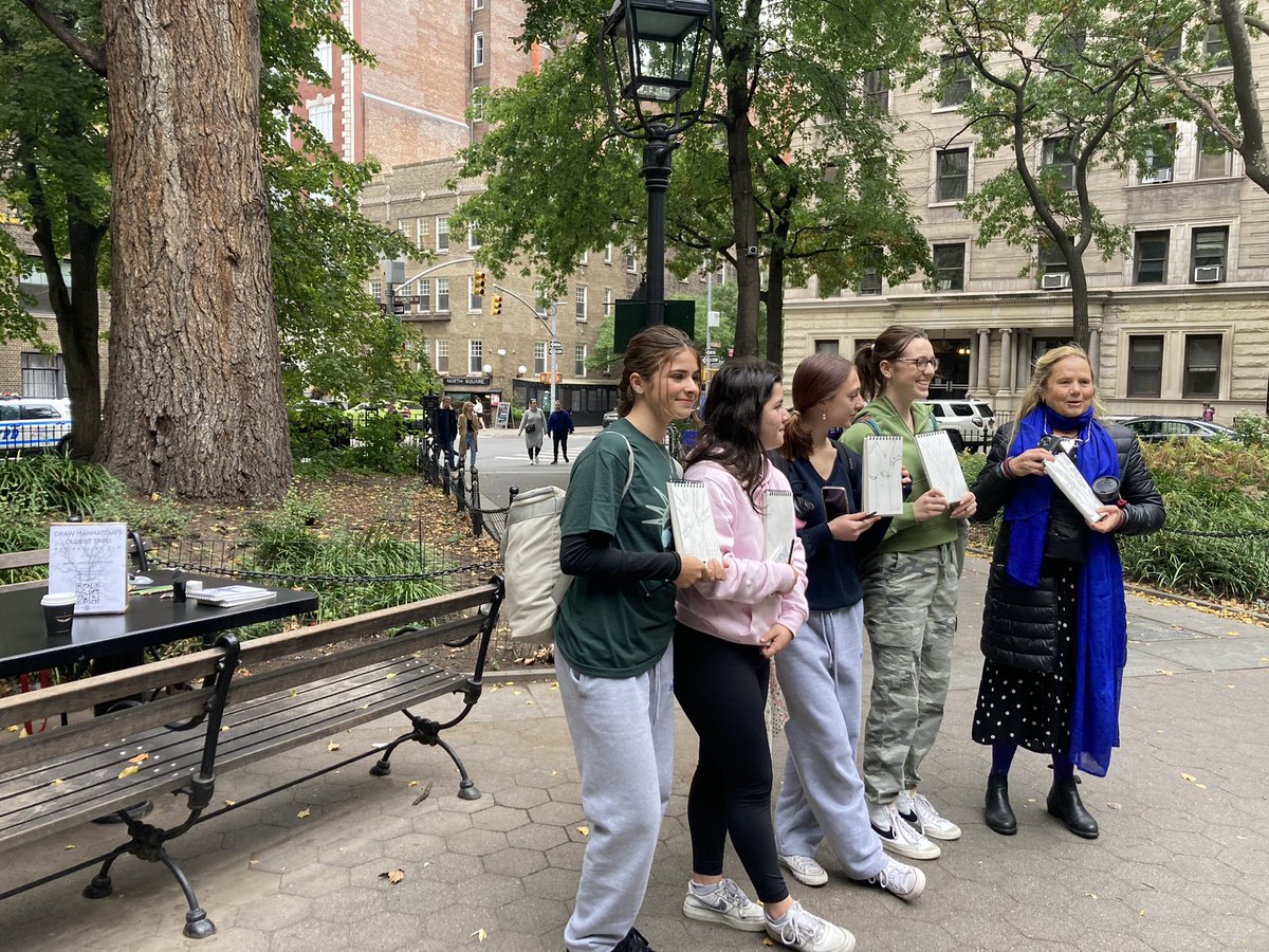 WSPEcoProjects's tweet photo. The weather held! We talked and drew, laughed and shared stories, saw familiar and new faces. See you on October 30, 2022 at 11am for the next #TreeWonderWSP session! https://t.co/FTKFaX4XVj