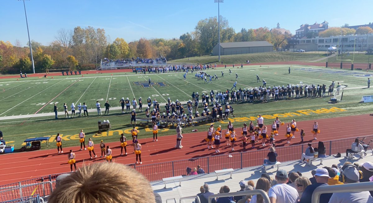 Thank you <a href="/CoachKohn12/">Matt Kohn</a> for having me up at a game day visit. Loved the game and the chemistry that the team has. <a href="/Coach0z/">Coach Oz</a> <a href="/Coach__Bohl/">Noah Bohl</a> @CoachMorton2022 <a href="/CoachRossNCSA/">Ross Newkirk</a> <a href="/SienaHeightsFB/">Siena Heights University Football</a>.