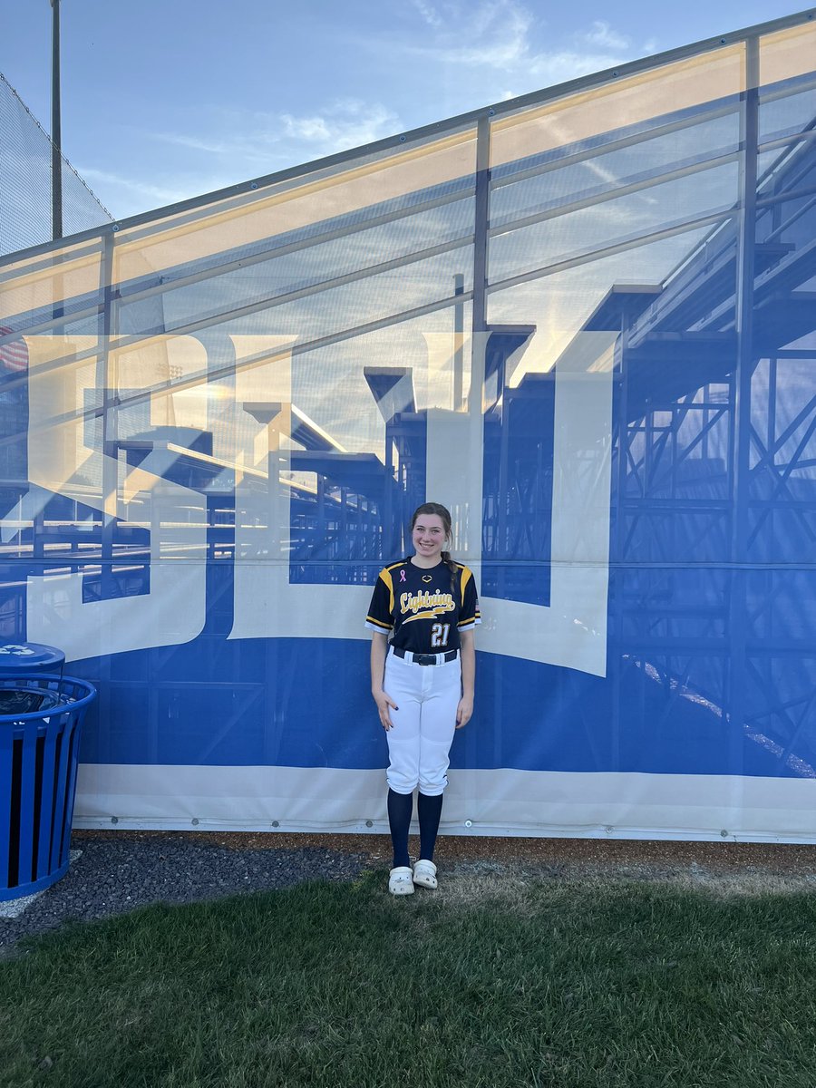 Went up to St. Louis a little early Friday to attend the St. Louis University camp before starting the weekend in O’fallon! A big thanks to <a href="/CoachConnoyer/">Christy Connoyer</a> for hosting! <a href="/SLUSoftball/">SLU Softball</a> <a href="/LenoxPt/">New Lenox Lightning 16U PT</a>