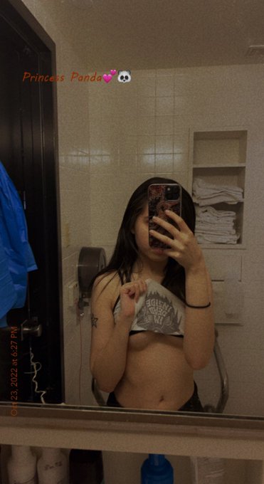 Flash 🙈🙈 https://t.co/XGckepeYsE