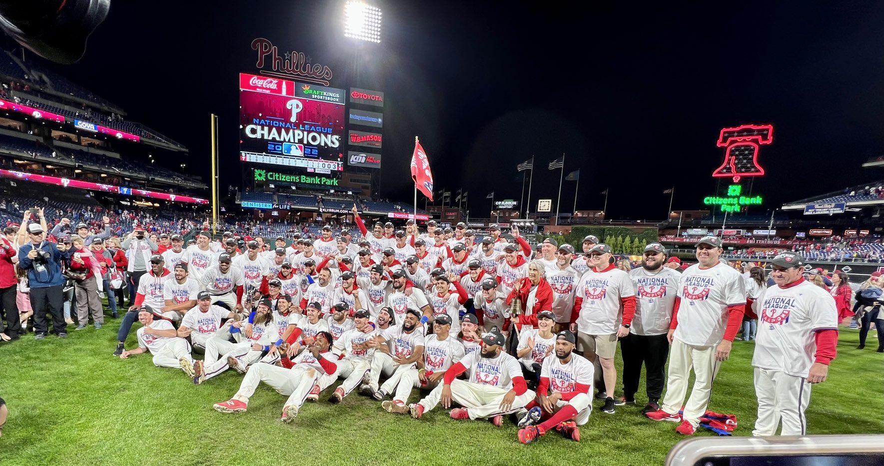 Jayson Stark on X: Your 2022 National League champions. The Phillies. Who  knew!  / X