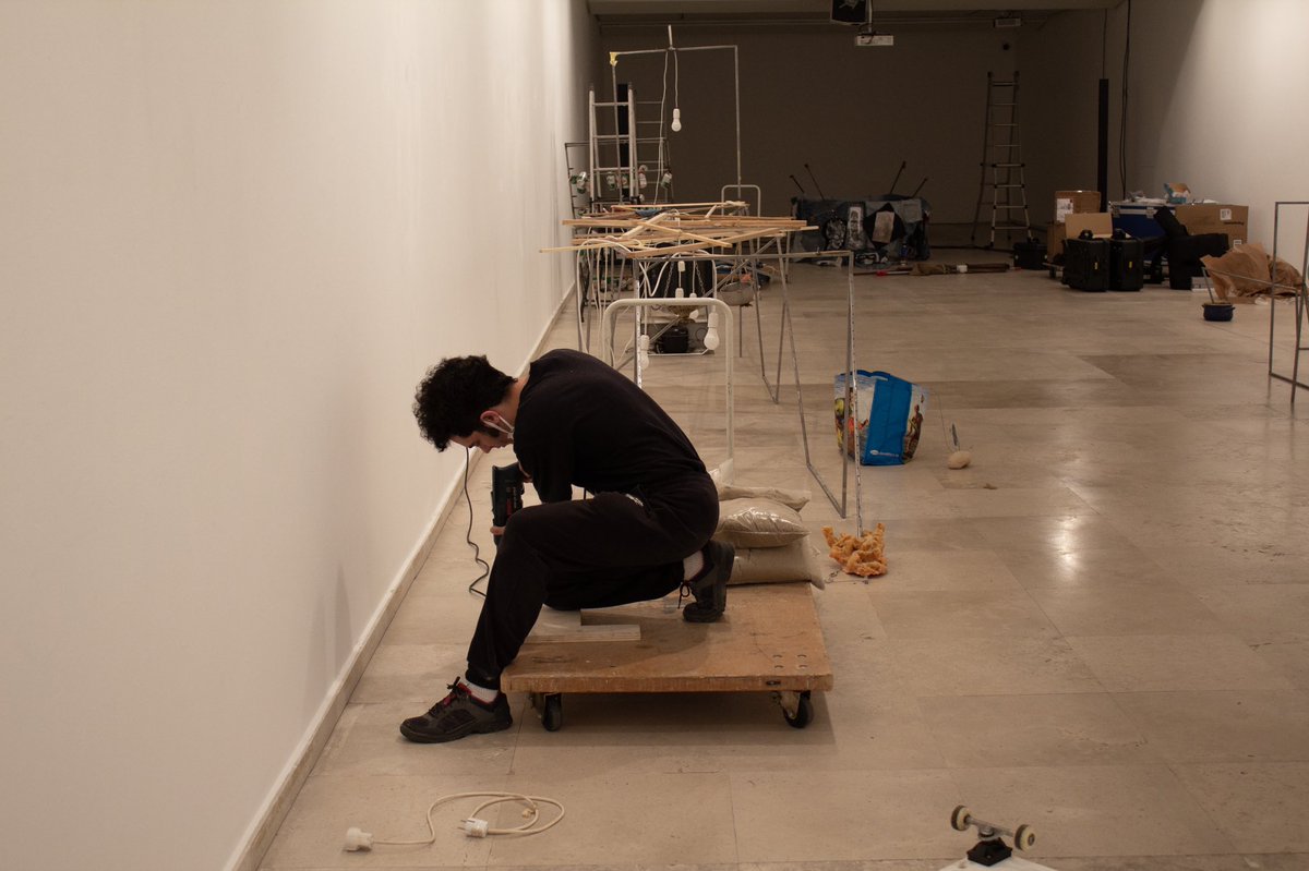 lospicoletos's tweet photo. Momentos del montaje de nuestra exposición "Nudillos rotos" en Museo Patio Herreriano

Montage moments of our exhibition "Broken Knuckles"

#lospicoletos #museopatioherreriano #contemporaryart #punk #punkart #danteyfabro #contemporaryartcurator #artwork #ArtistOnTwitter https://t.co/fUpcGBtTX1