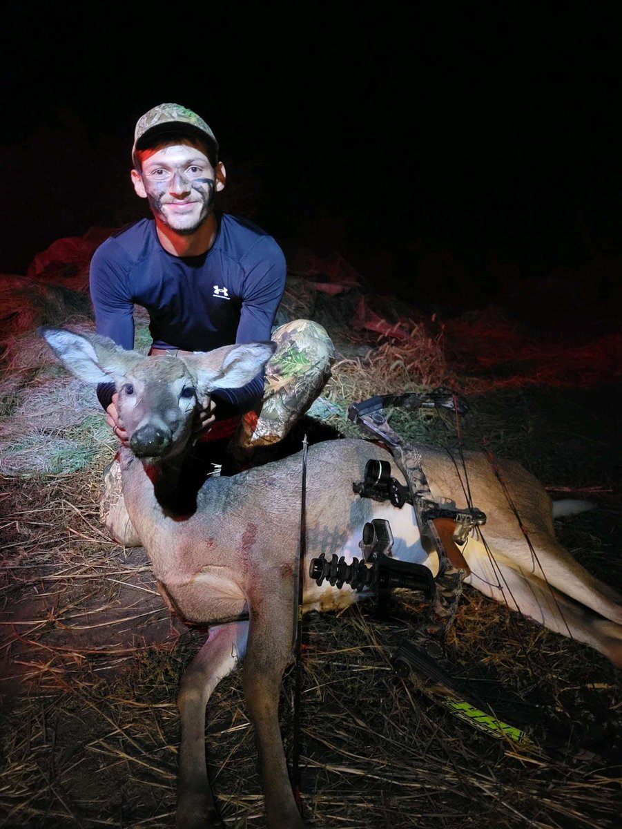 DING members Joel and Hunter get the hunting season rolling with these 2 beauties right here. They cashed in a couple of tags over the past week!! Jay and Briar are still waiting for their first of the year, but it will be soon!

DING