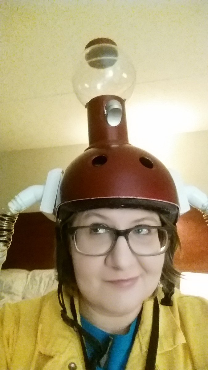 smittygirl's tweet image. For funsies, here's two more pics of me as Synthia, plus a bonus of a recreation of the Tom Servo helmet Jonah wore during the first #MST3KLive Tour in 2017.