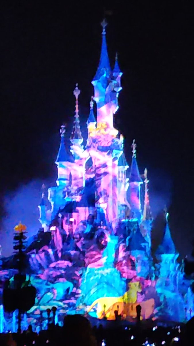 TeamCastagnet's tweet photo. Disneyland Paris.
Disney Illuminations, by Pandora.
The Lion King.
@DisneylandParis
#TheLionKing #DisneyIlluminations #DisneylandParis2022 #Disney #DisneylandParis #DLP #SleepingBeautyCastle #DisneyParks #DisneyShow #DisneyNightShow #MickeyMouse #ADreamIsAWish (#Photo) (#Picture) https://t.co/nZS1v2JRlq