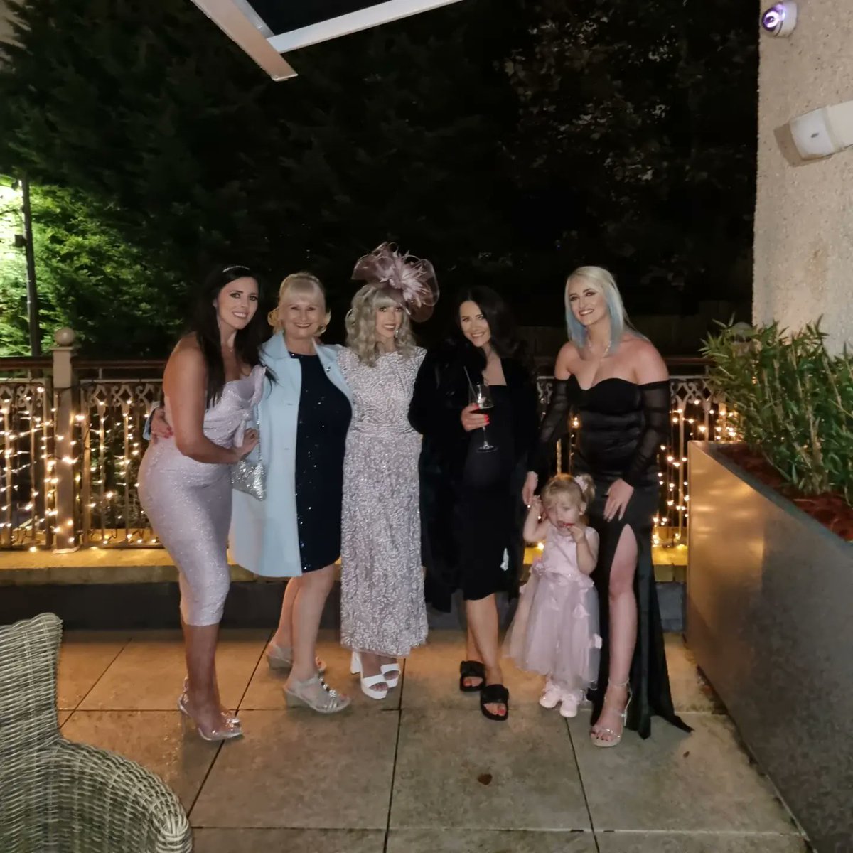 emmaS___'s tweet photo. Wedding 🖤 https://t.co/VClg1jQABv