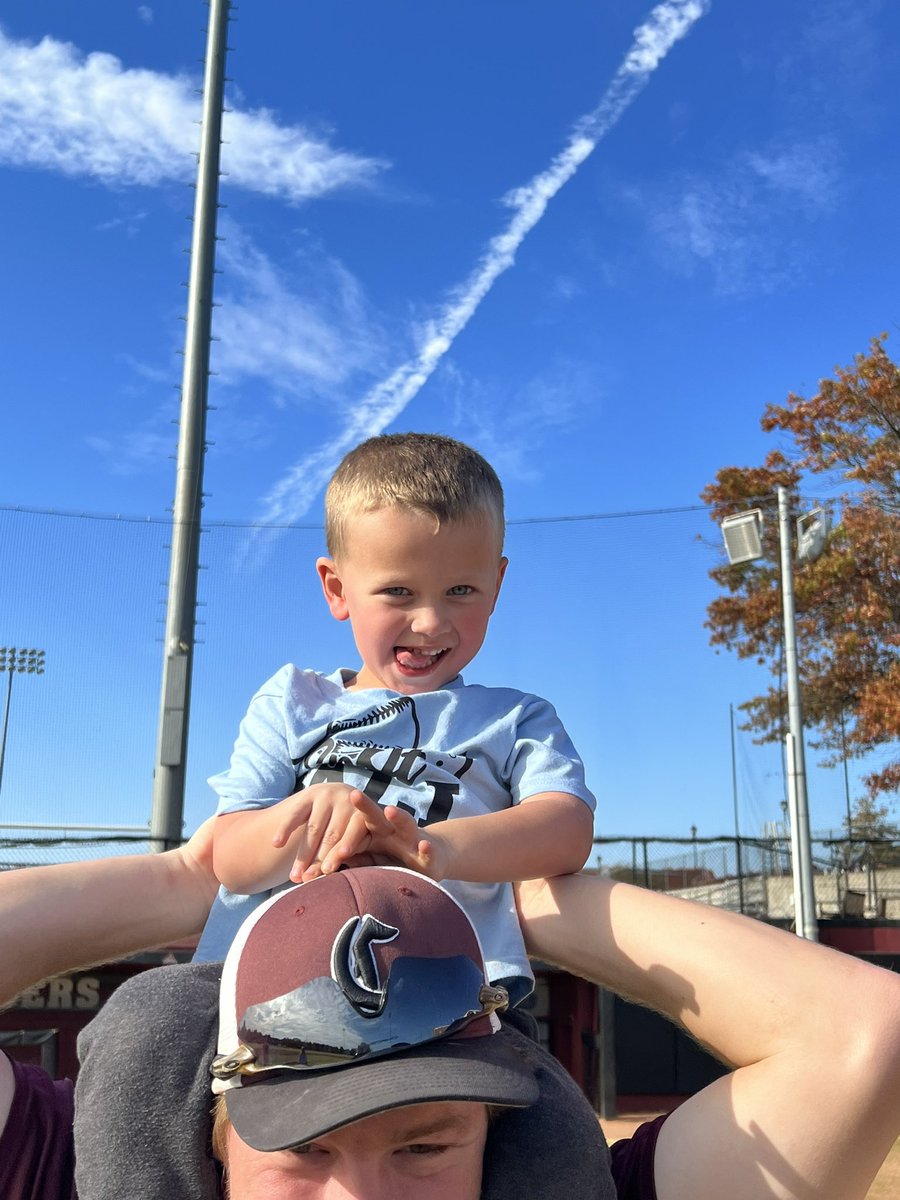 CTigersBaseball's tweet photo. Tigers and Kidspot having a scrimmage today at Tiger Field. Everyone having fun!! Tiger Up! https://t.co/i5ruVKHjD0