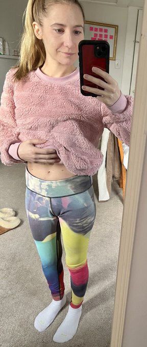 Hello :) Staying in shape this winter and cozyyy https://t.co/hnzxTCr2zy<a href="/tag/lingerie"class="tags"><span>#lingerie</span></a><a href="/tag/la"class="tags"><span>#la</span></a><a href="/tag/losangeles"class="tags"><span>#losangeles</span></a><a href="/tag/travel"class="tags"><span>#travel</span></a>