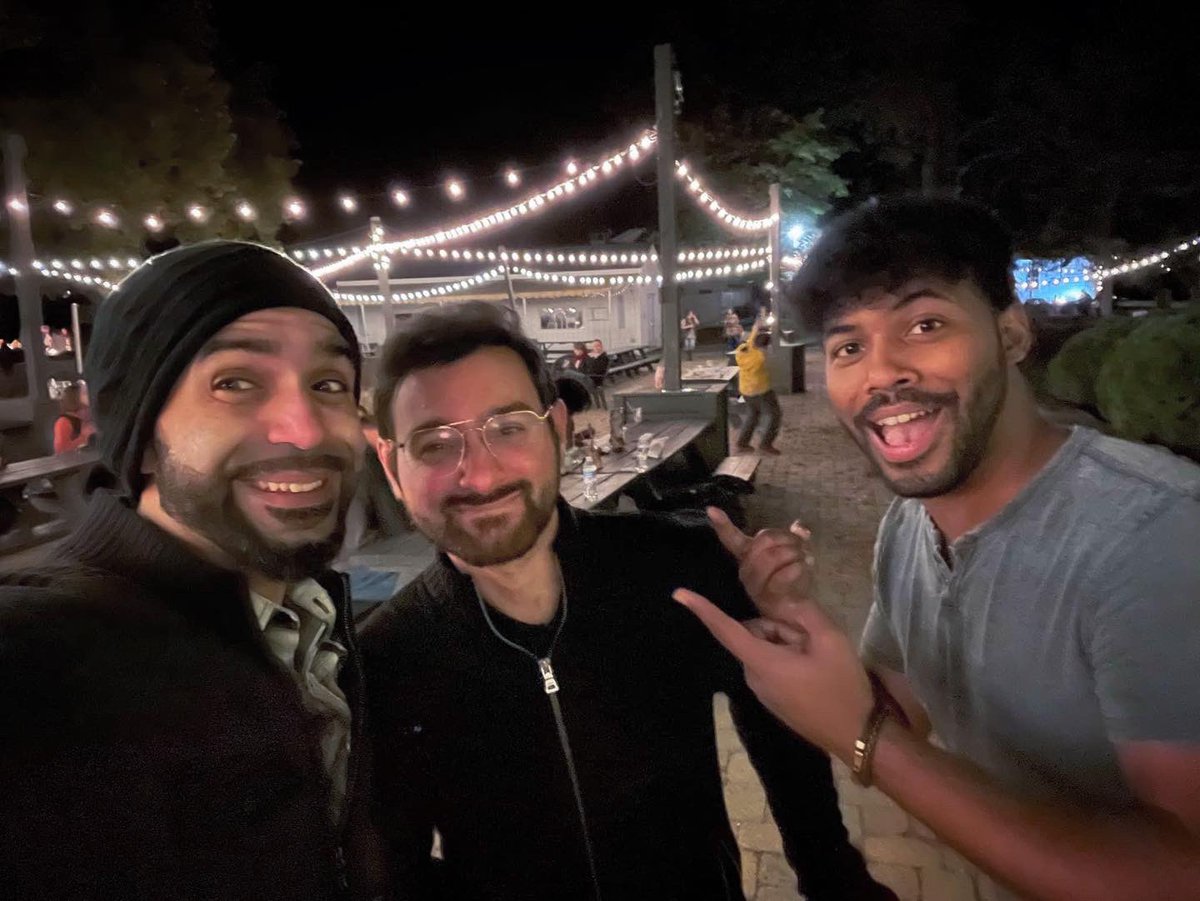 DEVIXmusic's tweet photo. Family and friends out to support at my last live show for a while ❤️
#family #friends #music @springgatewine #live #devix #wine #beer https://t.co/68wyTlOXe2