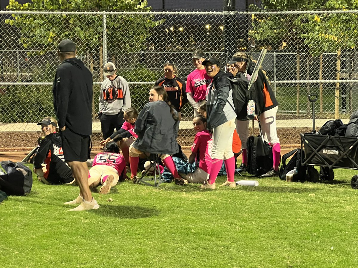 Thank you <a href="/BA_Showcase_/">Bay Area Showcase</a> for a great weekend! The girls ended up going 3-1 on the weekend. Keep up the hard work ladies. <a href="/ExtraInningSB/">EXTRA INNING SOFTBALL</a> @Los_Stuff <a href="/LegacyLegendsS1/">Legacy & Legends Softball</a> <a href="/SBRRetweets/">Softball Recruiting Reposts</a> <a href="/SoftballRecruit/">Softball Recruit 🥎</a> @recruit_tc <a href="/TCSFastpitch/">TC Fastpitch</a>