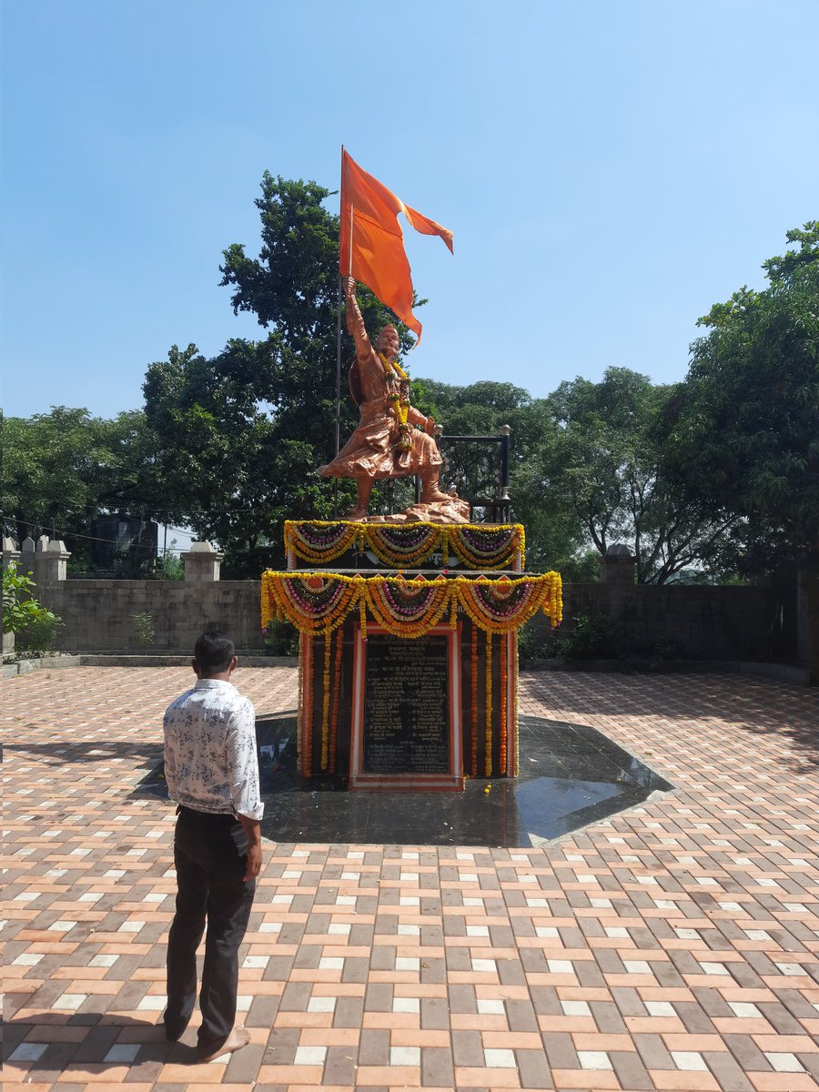krishna_tat's tweet photo. आज #छत्रपती संभाजी महाराजांच्या समाधीस्थळी जाऊन दर्शन घेतले 🙏
#दिवाळी२०२२ #दिवाळी_वारी https://t.co/WJkWVP8B7B