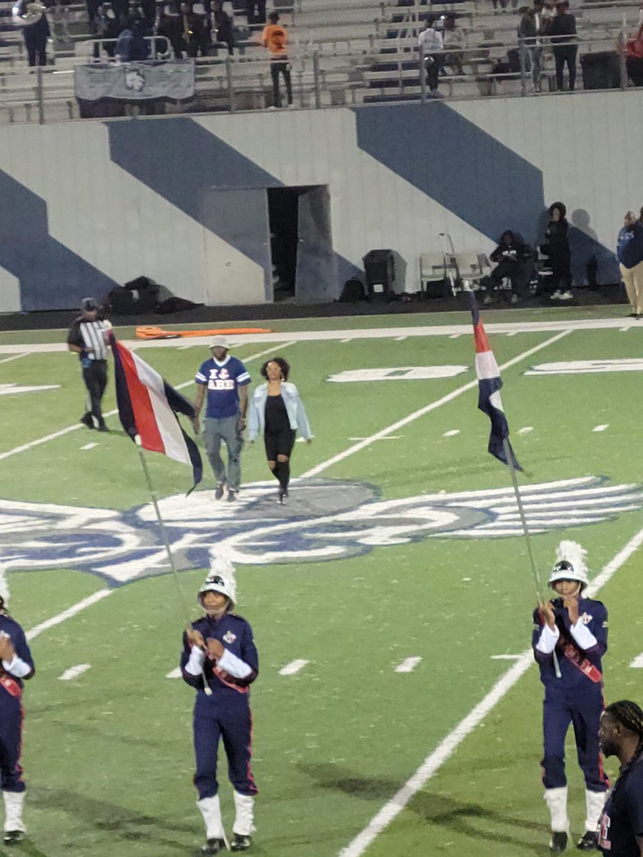 techgirl1908's tweet photo. y'all my high school honored me at Homecoming last night 🙊 https://t.co/oh3efN4Fqf