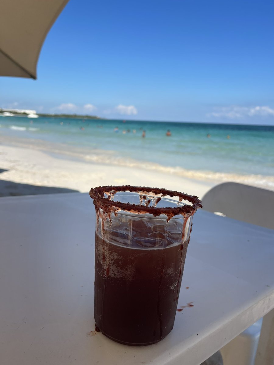 Toco playita 🍺por la noche ver el partido 📺⚽️y después lo que salga 🙈😈#playa del Carmen