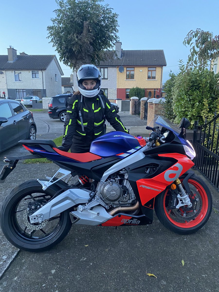 It’s always a good day when I get to take the Aprilia RS660 out for a spin. It handles well, it’s got plenty of power and it looks awesome 🫶 The perfect package for the roads 🛣 

It’s available at @megabikesdublin 🤭

🪖- <a href="/WhyArai/">Arai Helmets UK</a> 
🧥👖 🧤 - <a href="/rstmoto/">RST</a>
👢- <a href="/TCXBoots/">TCX Boots</a>