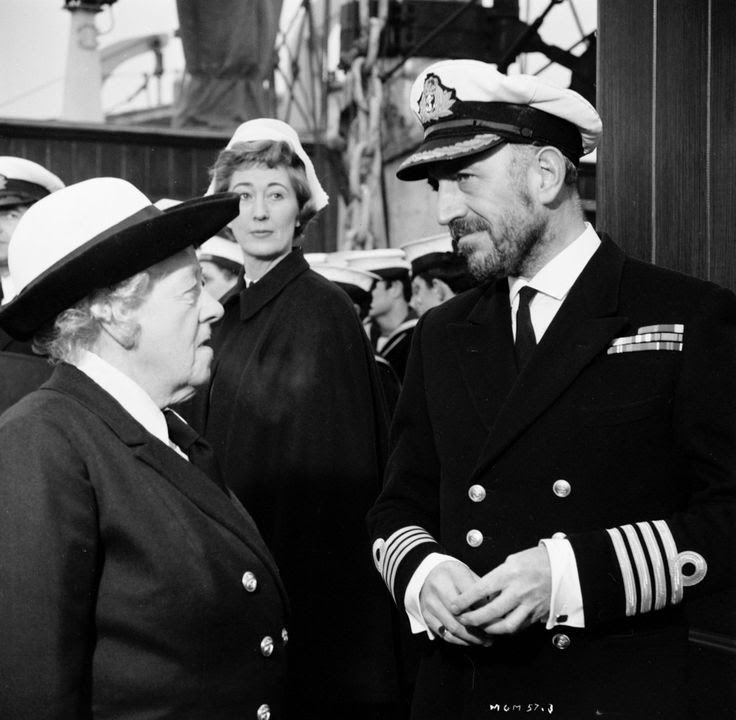 Darling dear .. Hope you’re ready for the new week! 
#MargaretRutherford and #LionelJeffries in one of our favourites MURDER AHOY 1964 ⚓️⛴🛳
#TCMParty 🎬 @TCM @tcmuk @TCM_Party @MissHopeSprings @network_actor @Classicbritcom @sidjamesplace @JoanHicksonFans @johncraggsactor 🎭