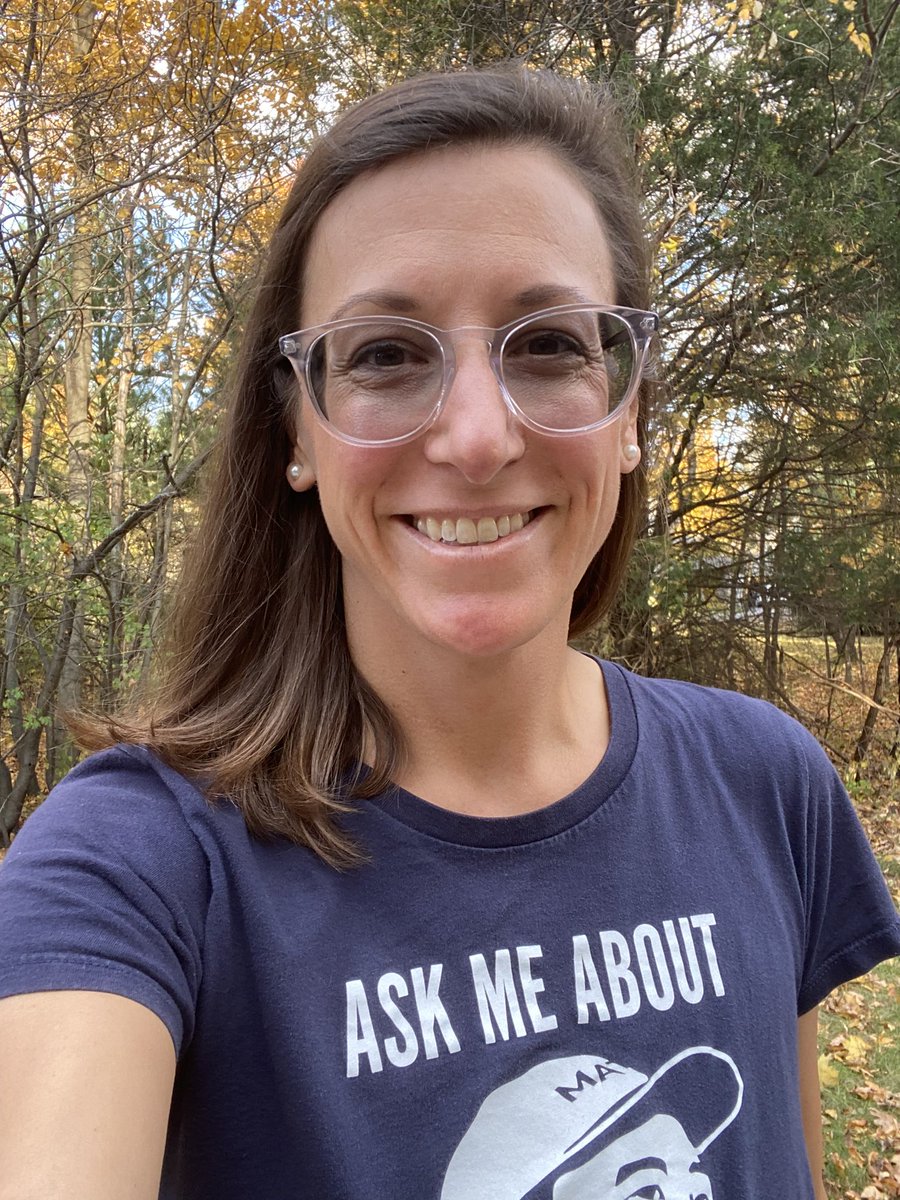 Grateful that my @AndrewYang t-shirt is still relevant to spark great conversation about #democracyreform at the #americanlegion today and looking forward to a new design that says “ask me about the @Fwd_Party” @SpenReynolds 😆 #yanggang #ForwardTogether #forwardparty #sunday 🇺🇸