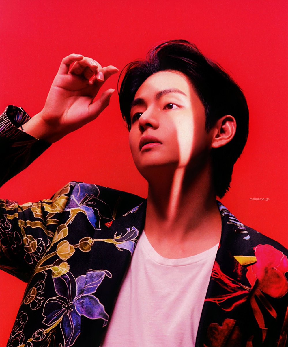 mahoneysuga's tweet photo. V ~ Proof Collector’s Edition {SCANS} 

#V #TAEHYUNG #BTS #방탄소년단 @BTS_twt https://t.co/9qHAlfUBht