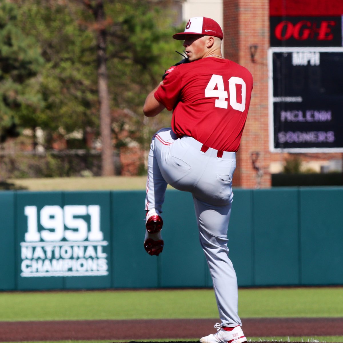 OU_Baseball's tweet image. #Sooners lead 15-5 through 7.