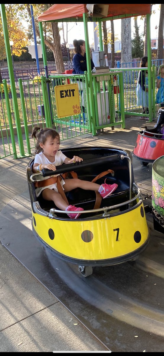TheRealAnnaFegi's tweet photo. First visit that Amaria is 3 feet tall and can ride the “big girl” rides.  Her face says it all! @KingsIslandPR 

#KingsIsland #KI50 #Cincinnati #rides #fun https://t.co/zRw98LkWJk