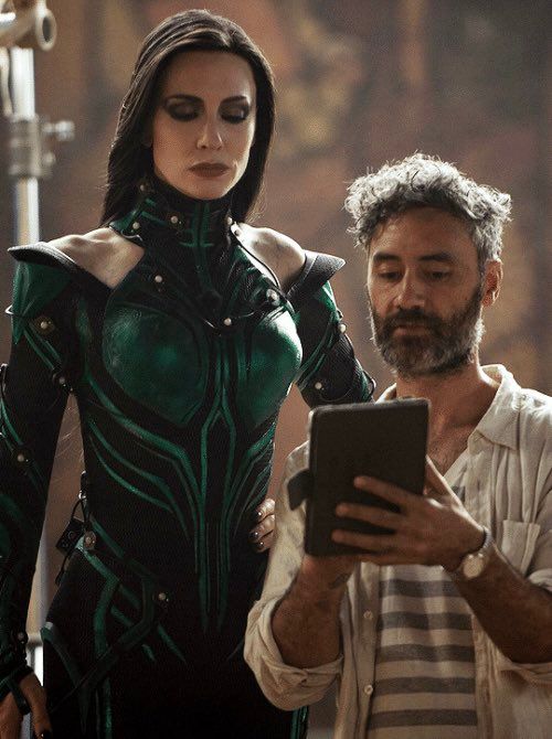 RT @CastMcu: Cate Blanchett and Taika Waititi bts of Thor: Ragnarok https://t.co/oF9lOsdxtK