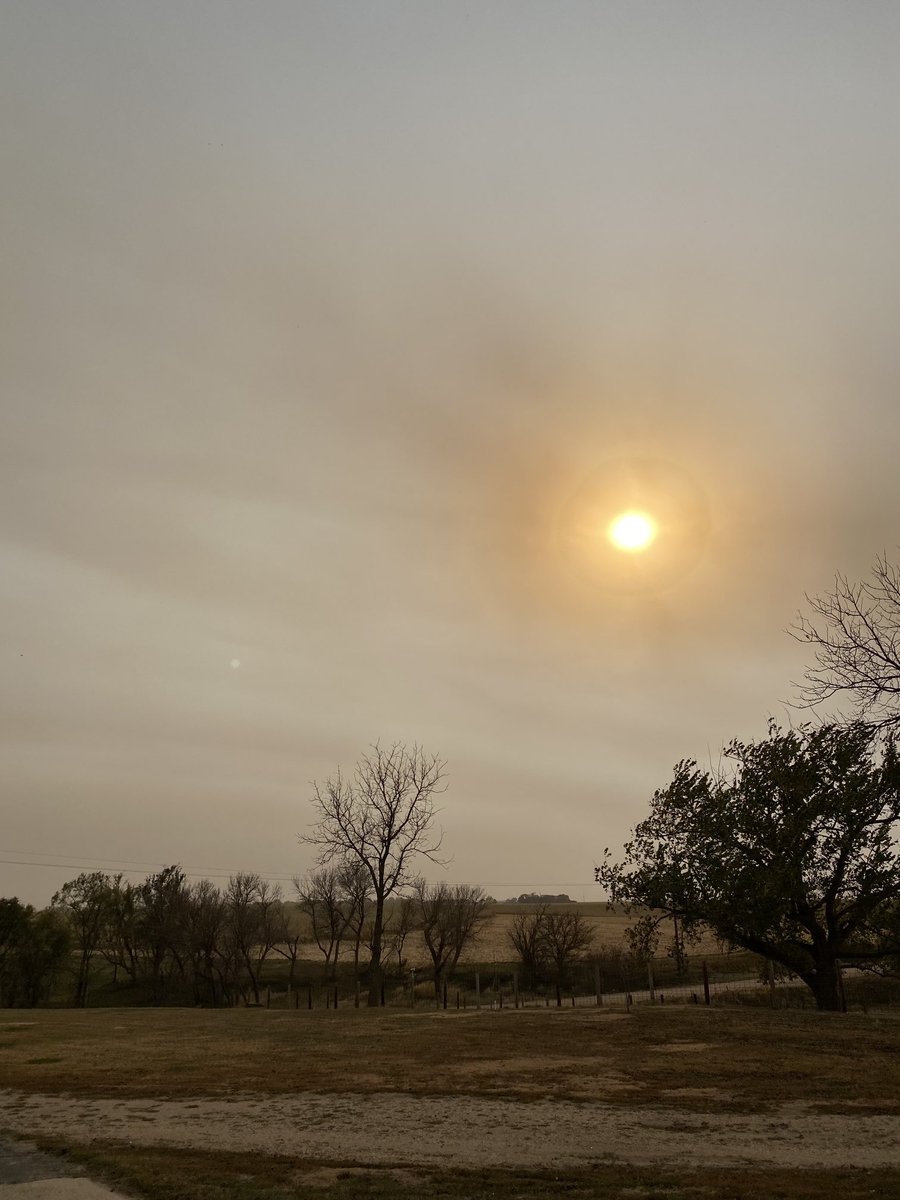 RT <a href="/Med28/">Kirt Smith</a>: Smoke and dust in the sky in Hamilton county. Smoke from Fire in Nuckolls County ⁦<a href="/NWSHastings/">NWS Hastings</a>⁩ #NEwx