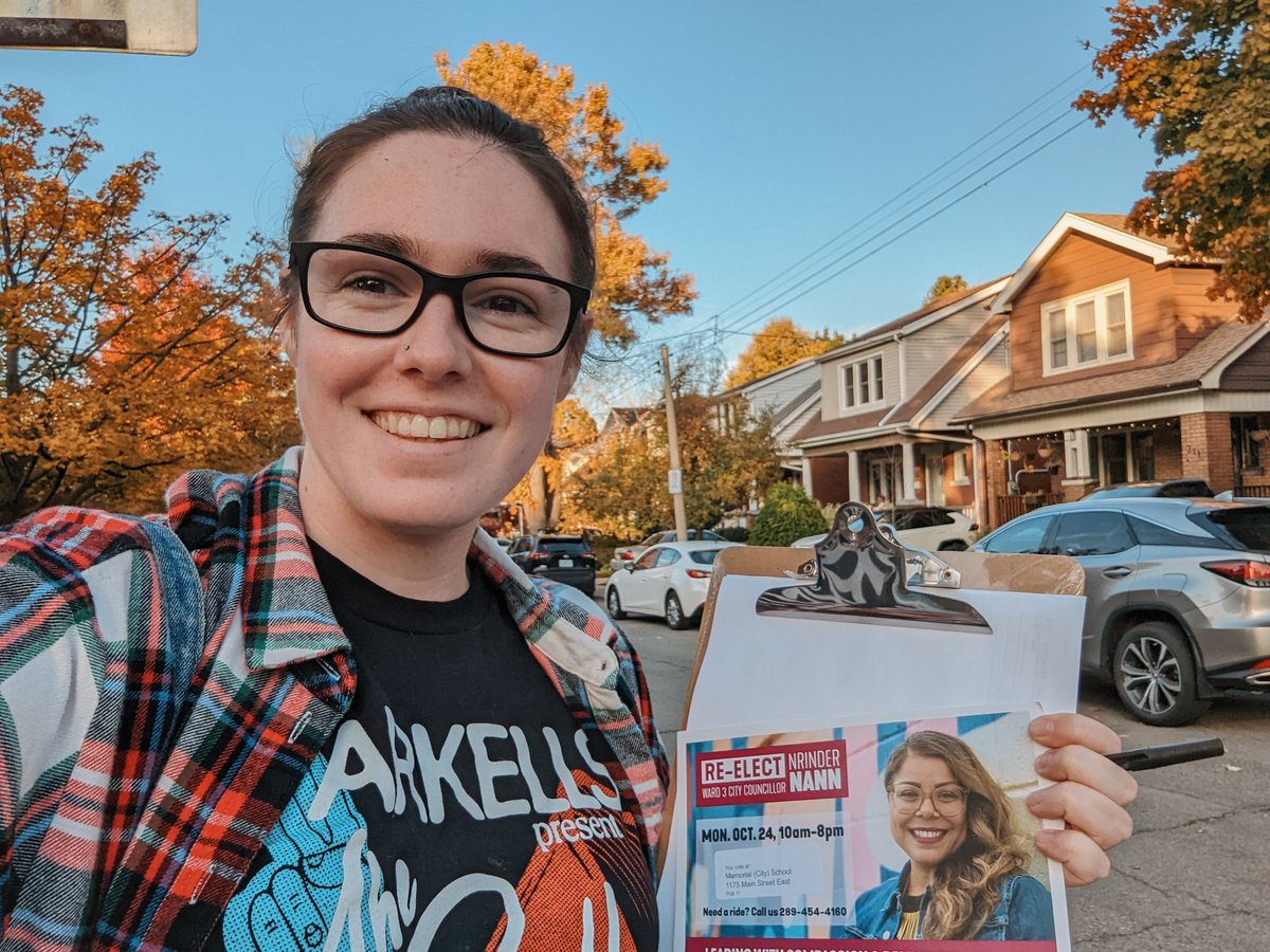 Wrapped up E-1 in #OurWard3 dropping off reminders to re-elect my councillor, @NrinderWard3! We're lucky to have so many great candidates to support across #HamOnt. Happy Election Day Eve!
