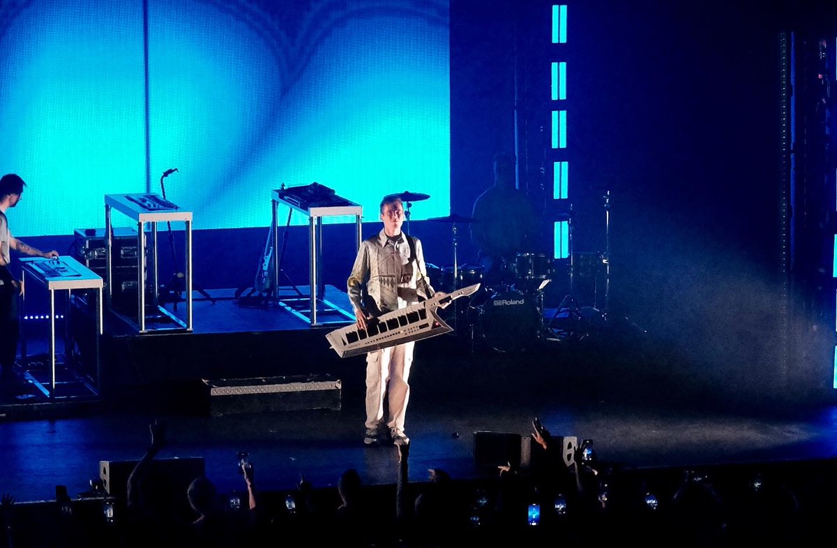 @LFrequencies live show at @Terminal5NYC was insane ! Such a good show #Lostfrequencies