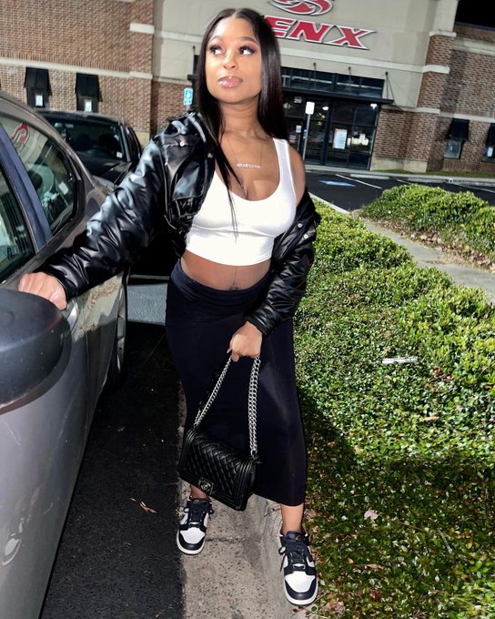 Blurred nights 🌚 https://t.co/j1rTmJKrxm